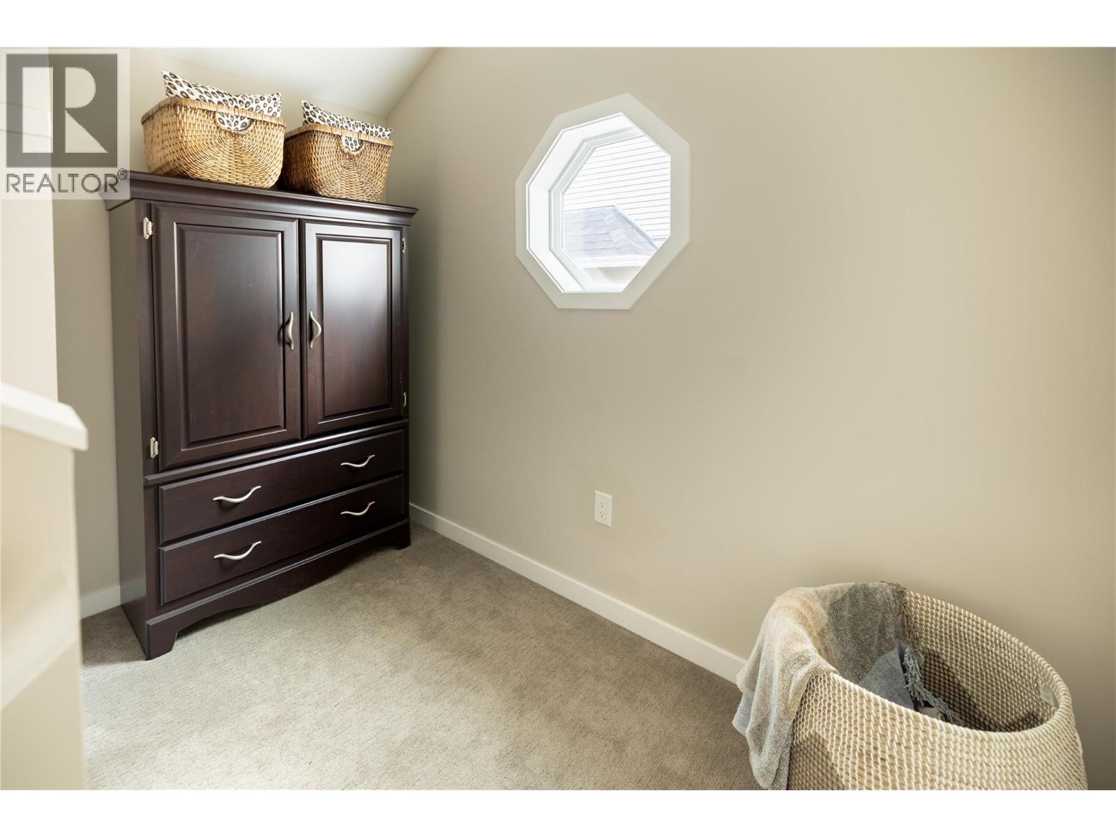 81 680 Old Meadows Road, Kelowna