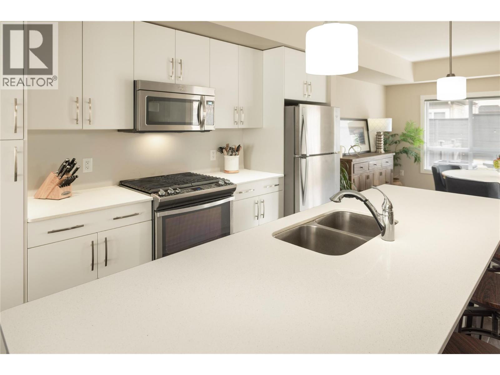 81 680 Old Meadows Road, Kelowna