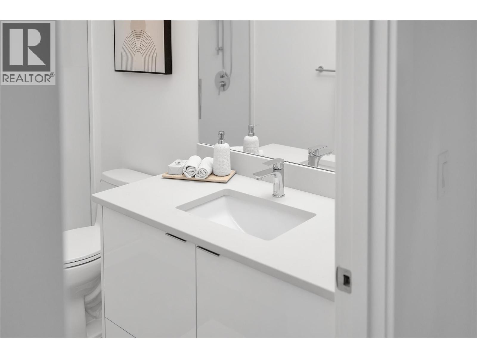 131 1455 Cara Glen Court, Kelowna