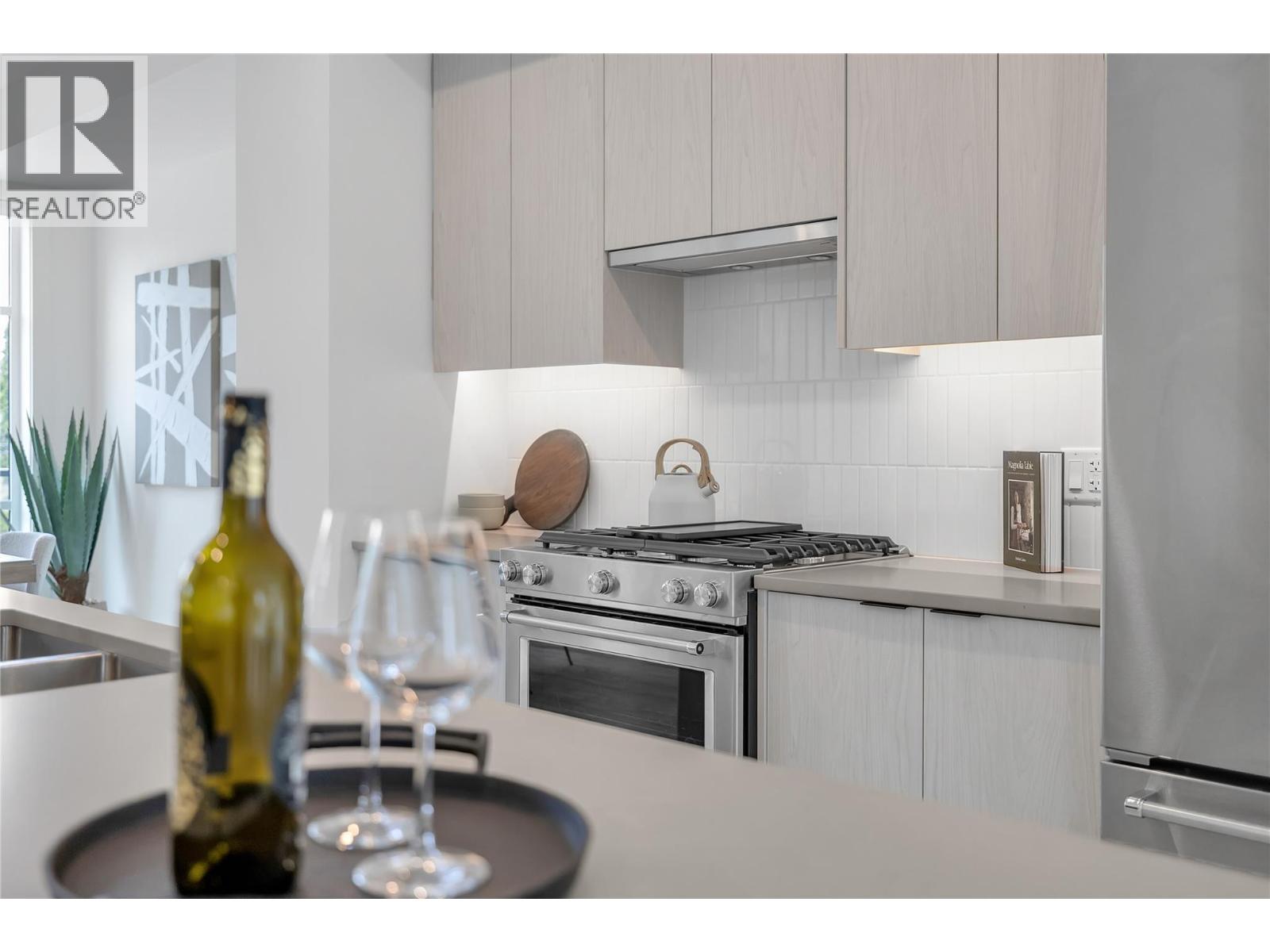 131 1455 Cara Glen Court, Kelowna