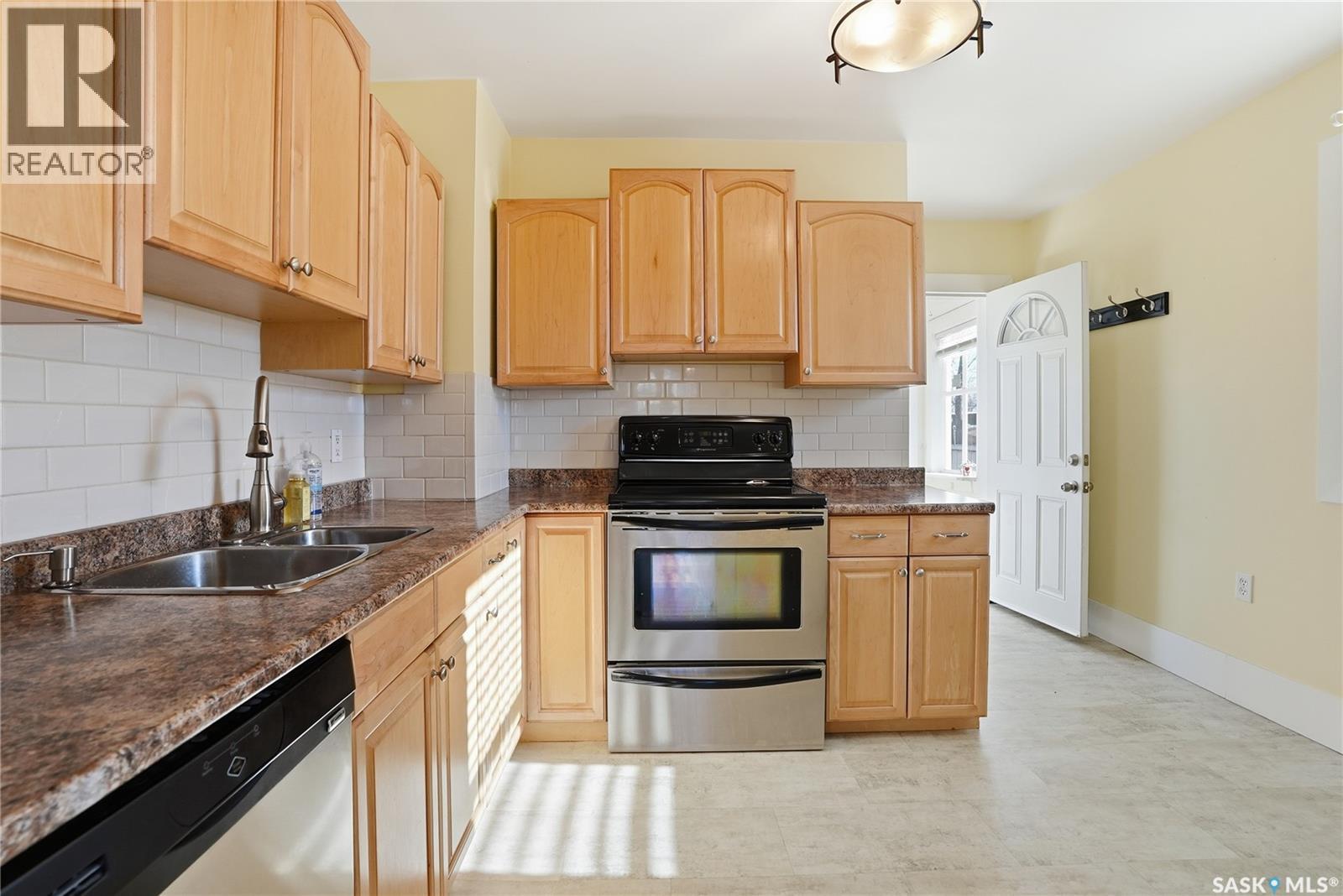 Single Family House Bungalow for Sale in  B AVENUE N Saskatoon 