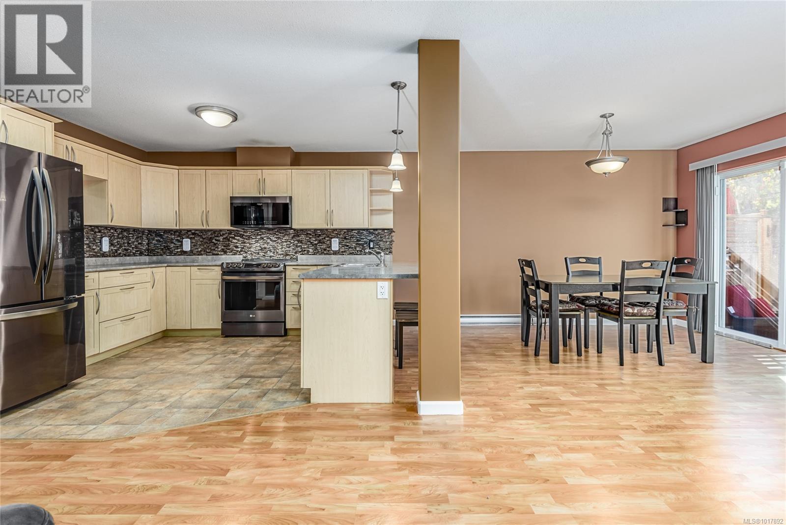 40 2728 1st St, Courtenay