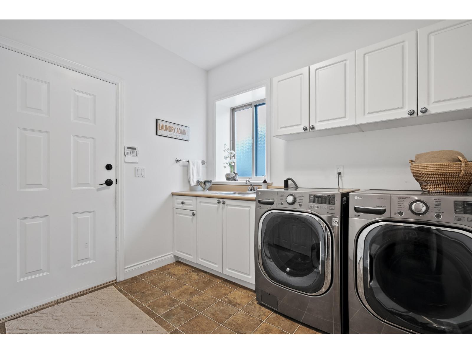 15639 37A AVENUE, Surrey