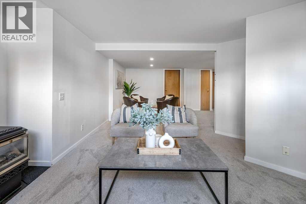 21 West Mcdougal Road, Cochrane