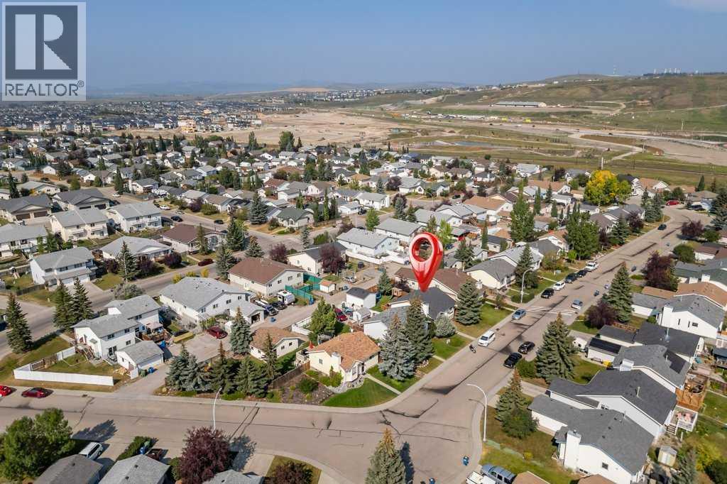 21 West Mcdougal Road, Cochrane