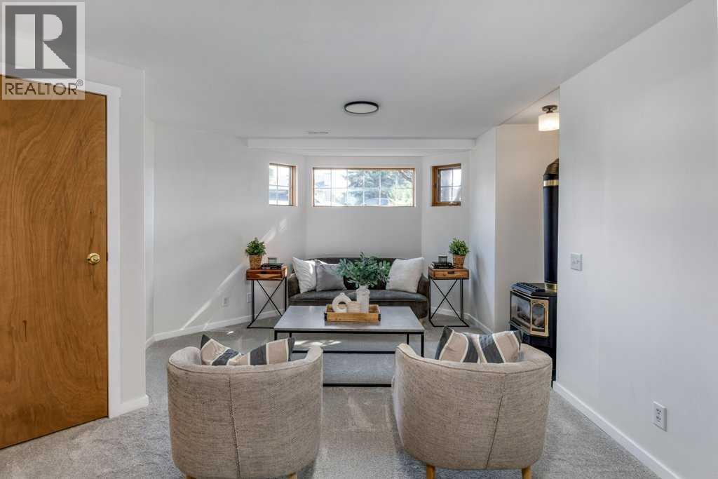 21 West Mcdougal Road, Cochrane