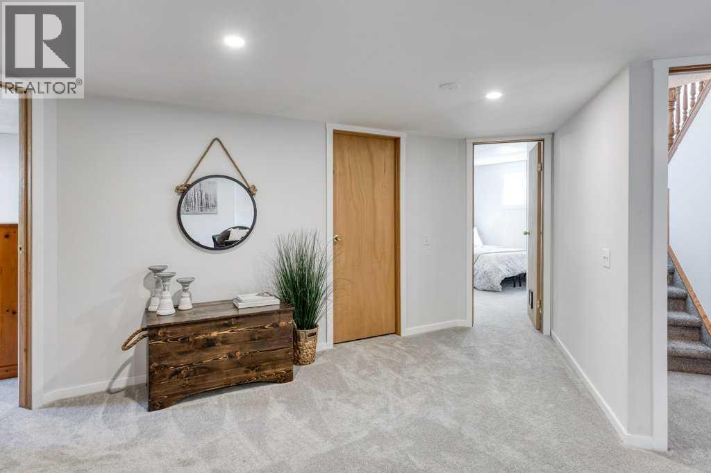 21 West Mcdougal Road, Cochrane