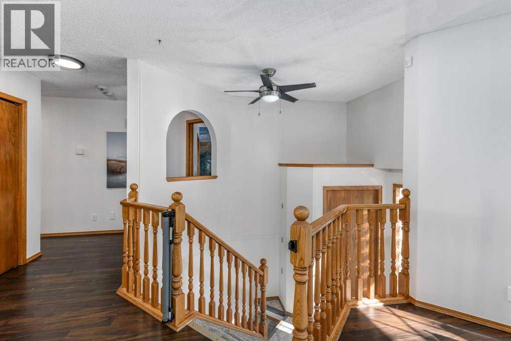 21 West Mcdougal Road, Cochrane