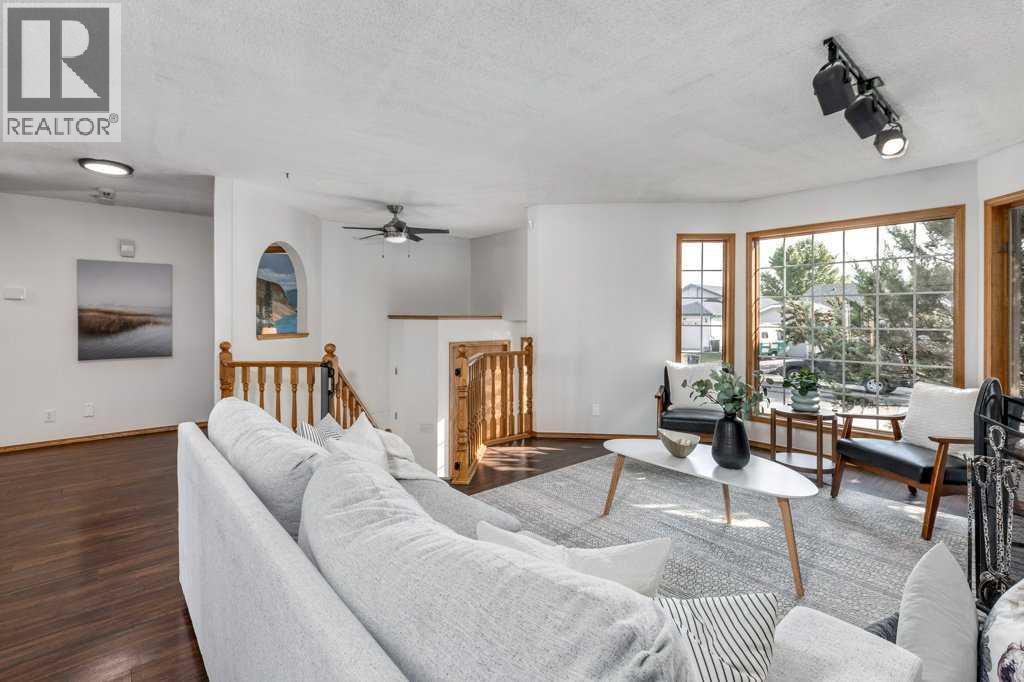 21 West Mcdougal Road, Cochrane