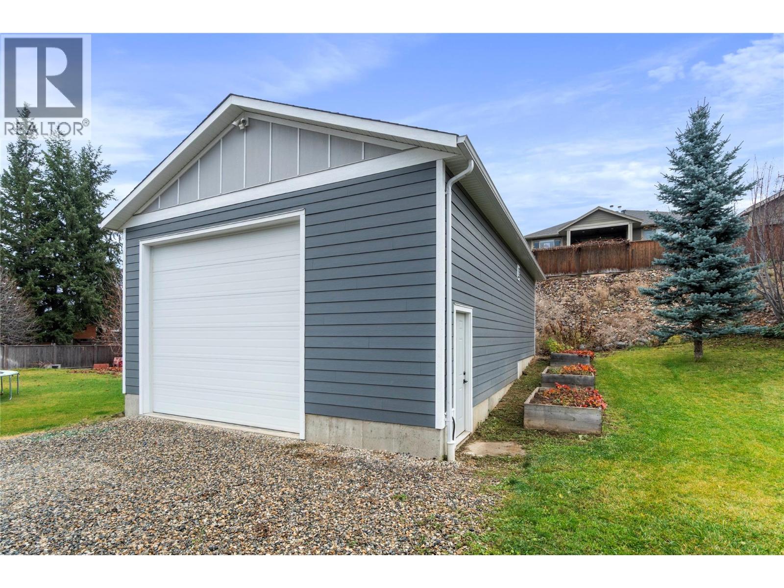 1140 23 Street SE, Salmon Arm