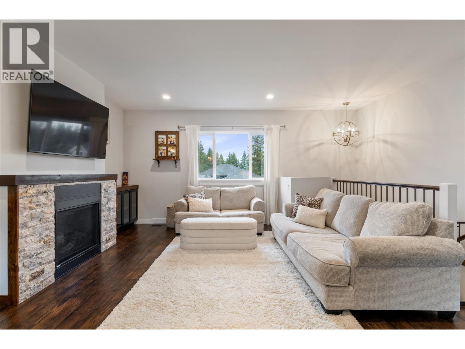 1140 23 Street SE, Salmon Arm