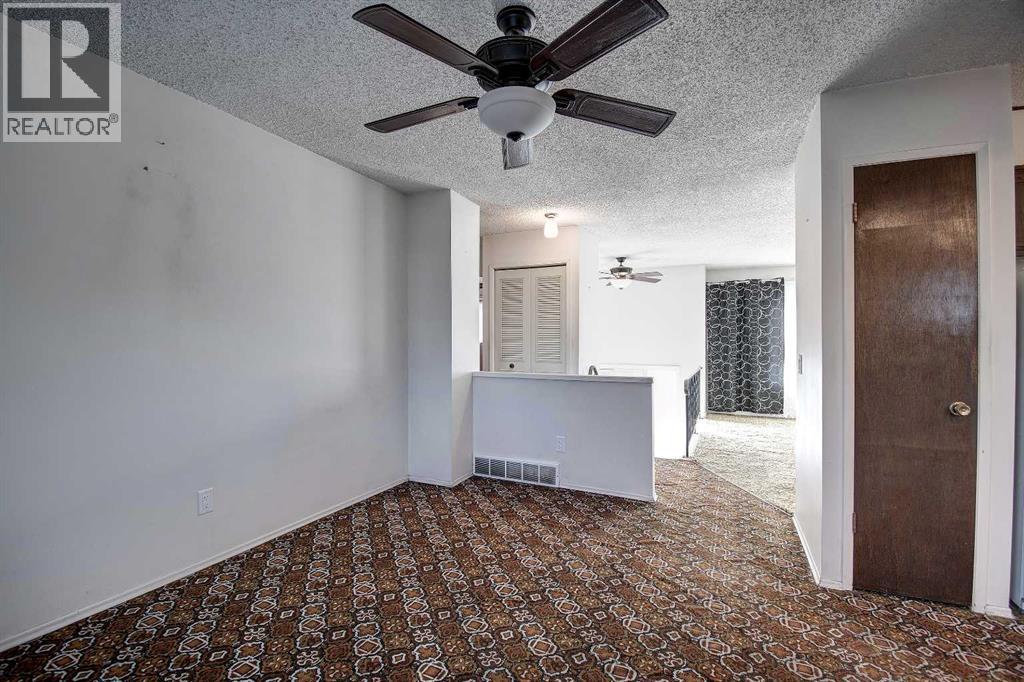 Single Family House Bi-level for Sale in   Avenue NE Marlborough Calgary 