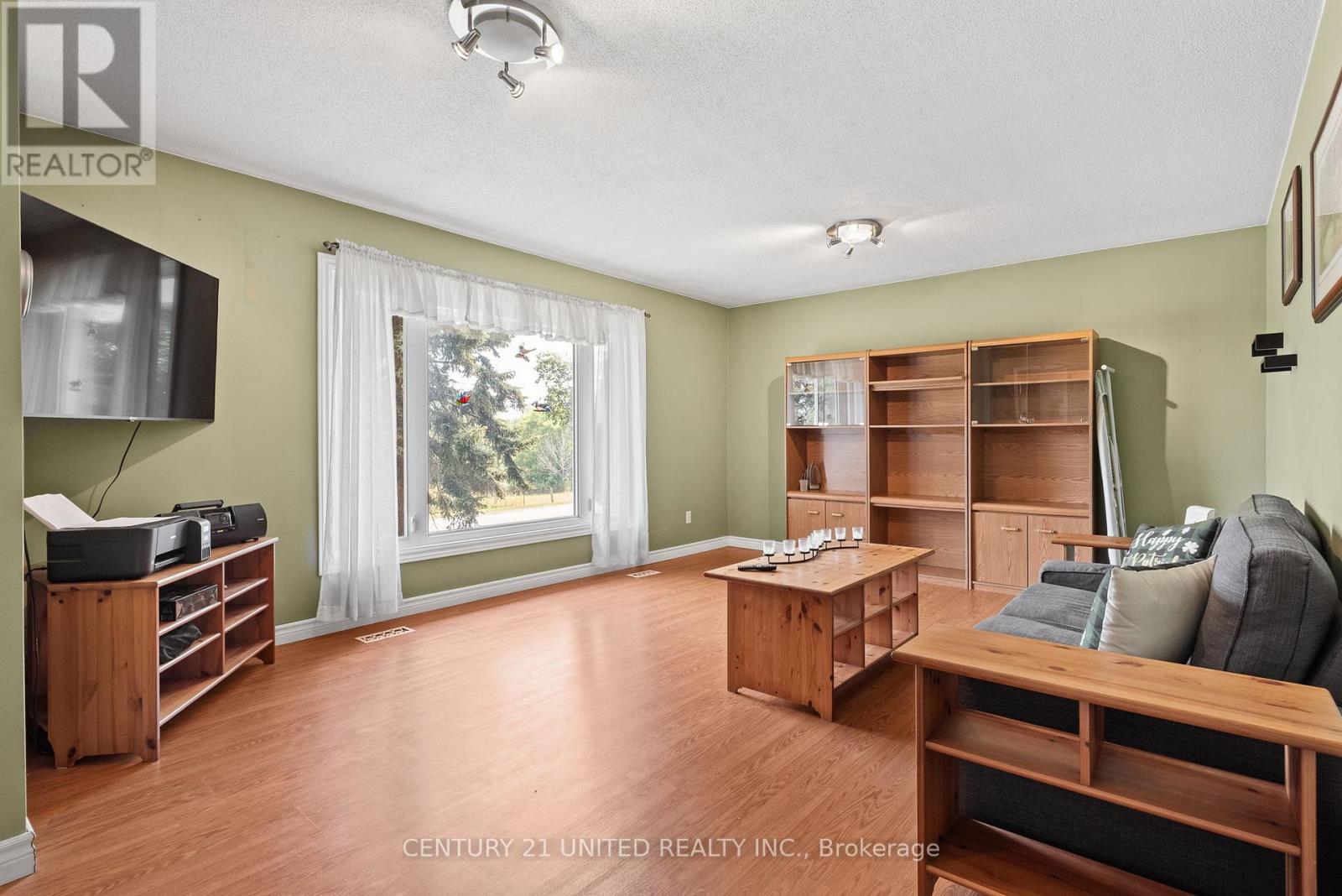 120 MASSEY ROAD - 9