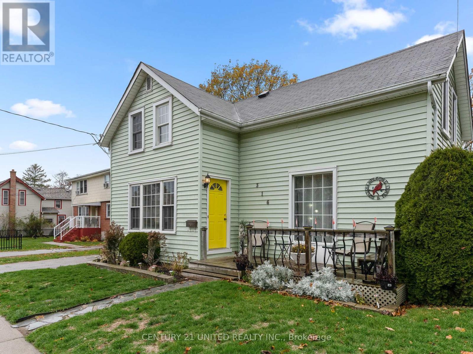 316 TWEED STREET - 3
