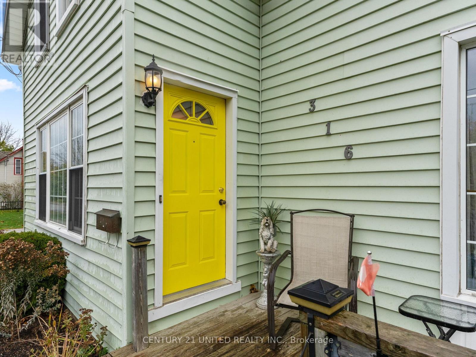 316 TWEED STREET - 9