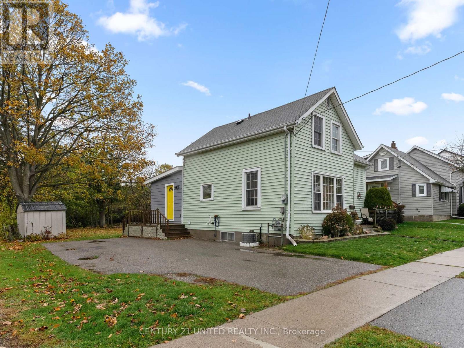 316 TWEED STREET - 8