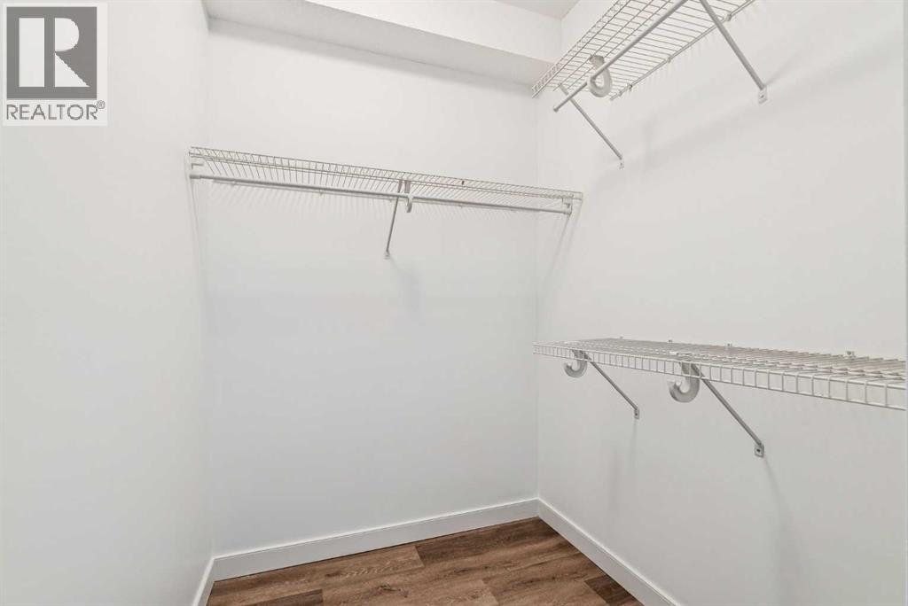 Single Family House for Sale in   Signature Park SW Signal Hill Calgary 