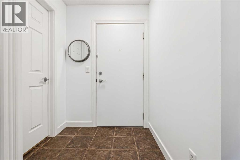 Single Family House for Sale in   Signature Park SW Signal Hill Calgary 