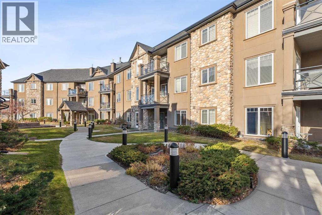 Single Family House for Sale in   Signature Park SW Signal Hill Calgary 