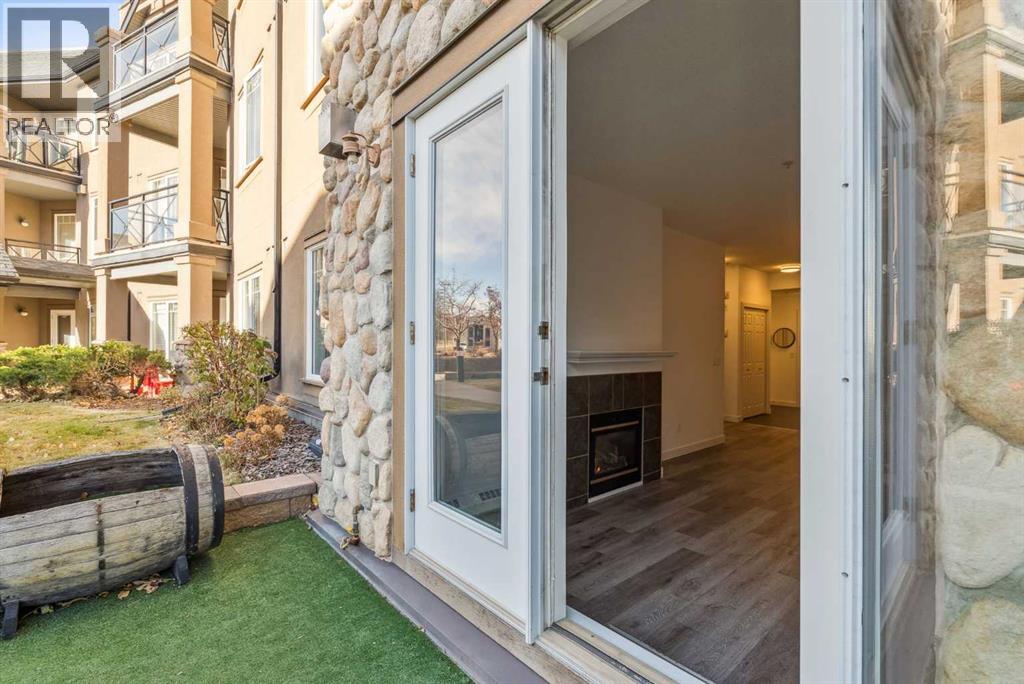 Single Family House for Sale in   Signature Park SW Signal Hill Calgary 