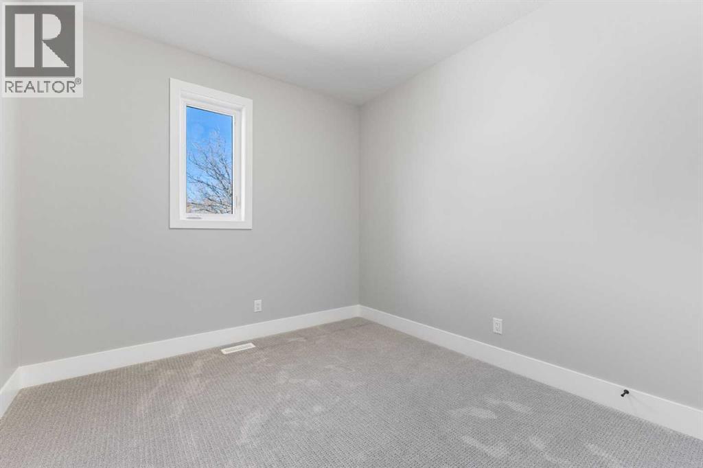 Single Family House for Sale in  West Glen Crescent SW Westgate Calgary 