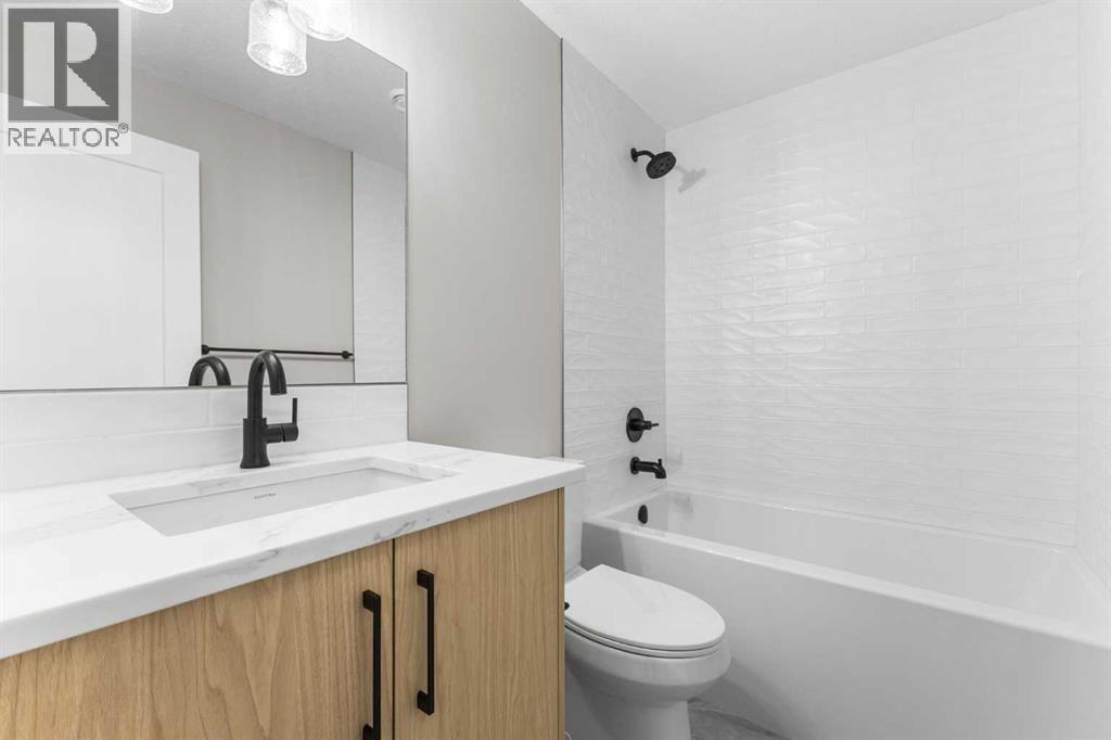 Single Family House for Sale in  West Glen Crescent SW Westgate Calgary 