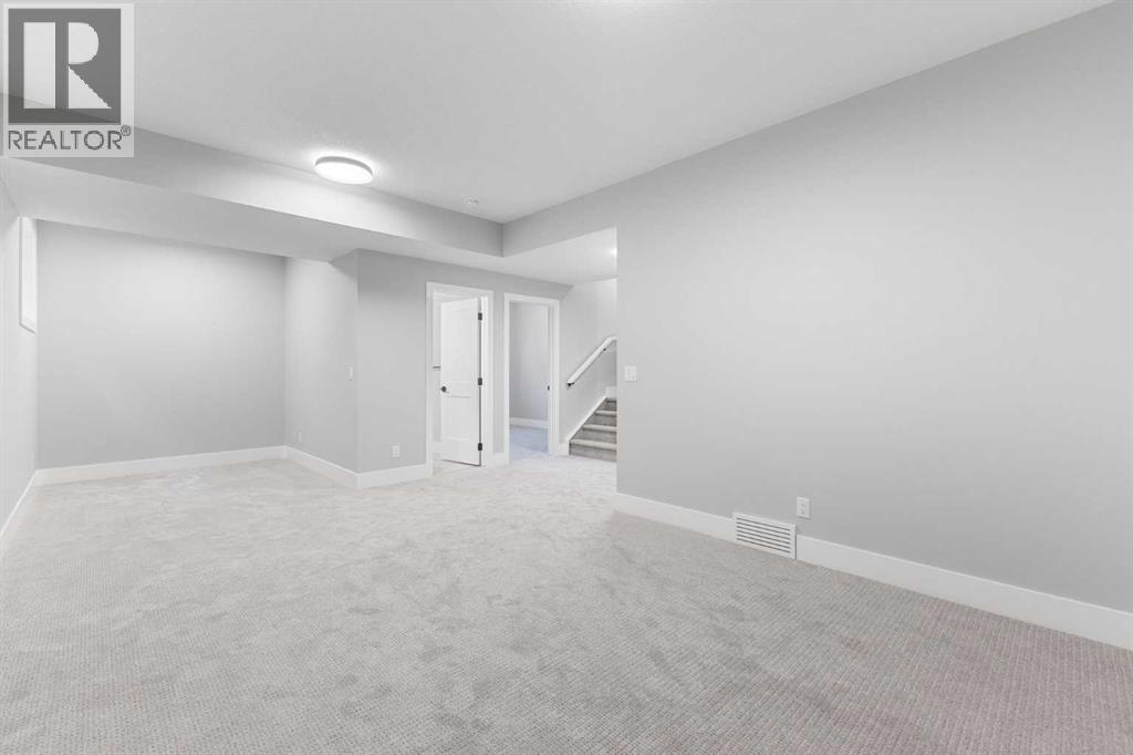 Single Family House for Sale in  West Glen Crescent SW Westgate Calgary 