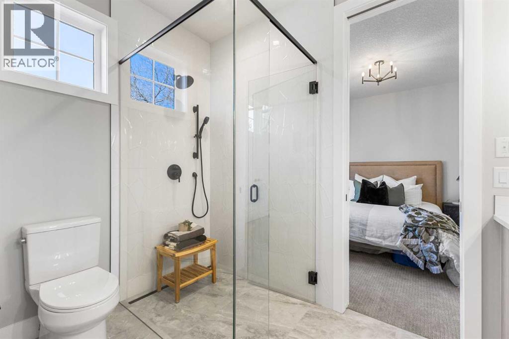 Single Family House for Sale in  West Glen Crescent SW Westgate Calgary 