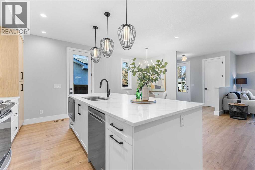 Single Family House for Sale in  West Glen Crescent SW Westgate Calgary 