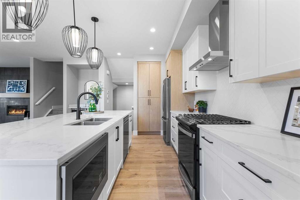 Single Family House for Sale in  West Glen Crescent SW Westgate Calgary 