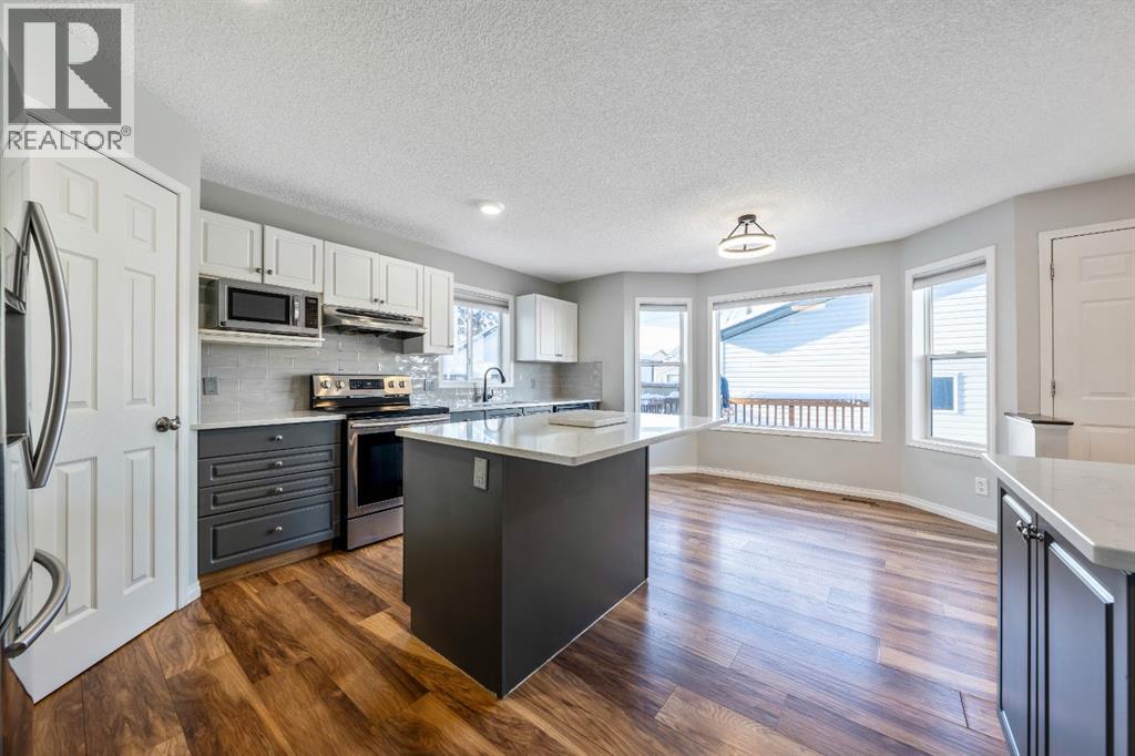 Single Family House for Sale in  Mt Apex Green SE McKenzie Lake Calgary 