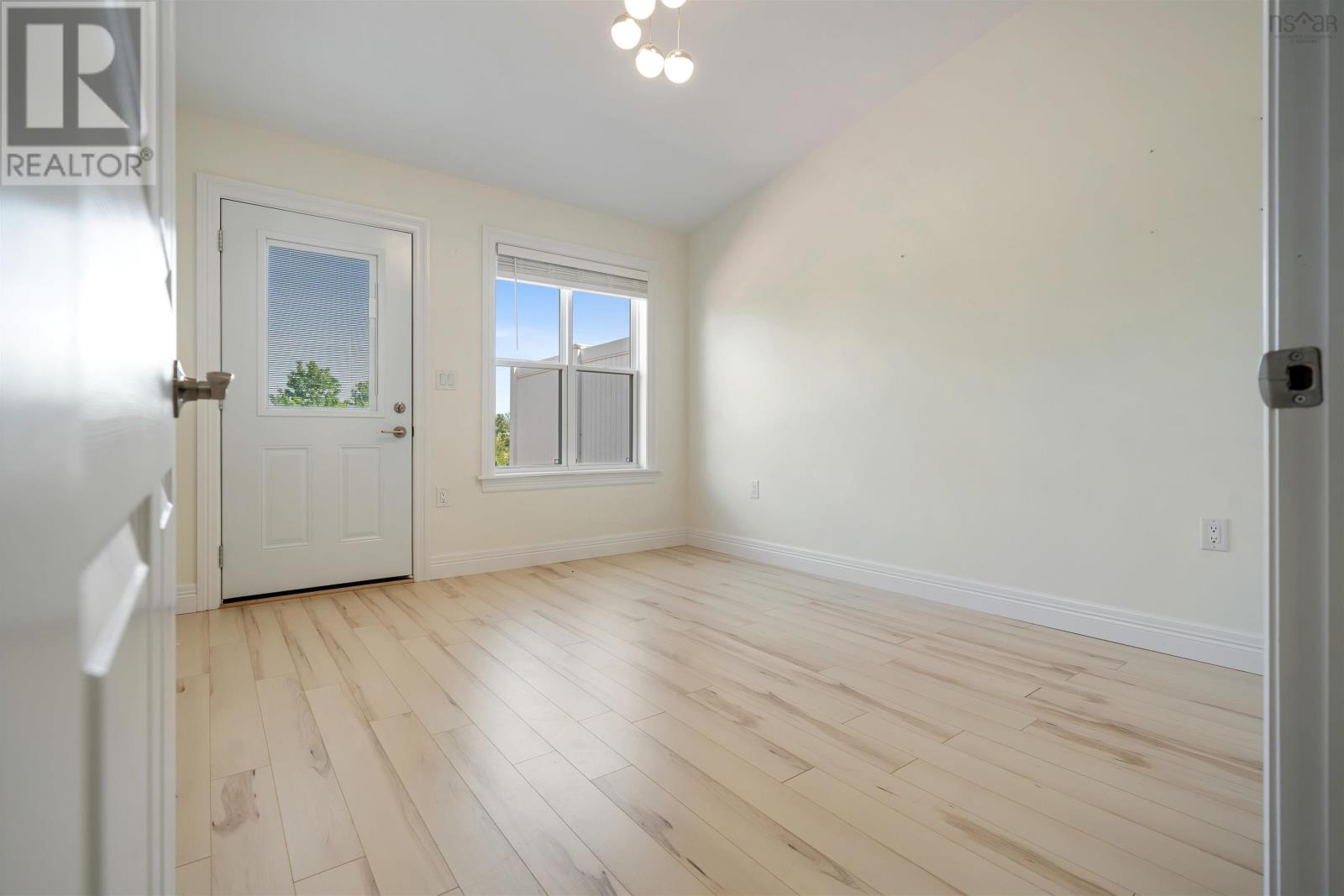 Property 19 of 24 of 12 SUMMER HILL Place