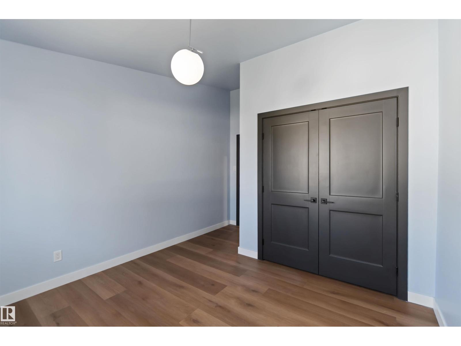 6808 95 AV NW, Edmonton