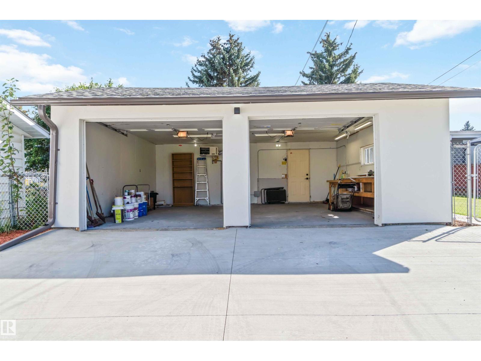 6808 95 AV NW, Edmonton