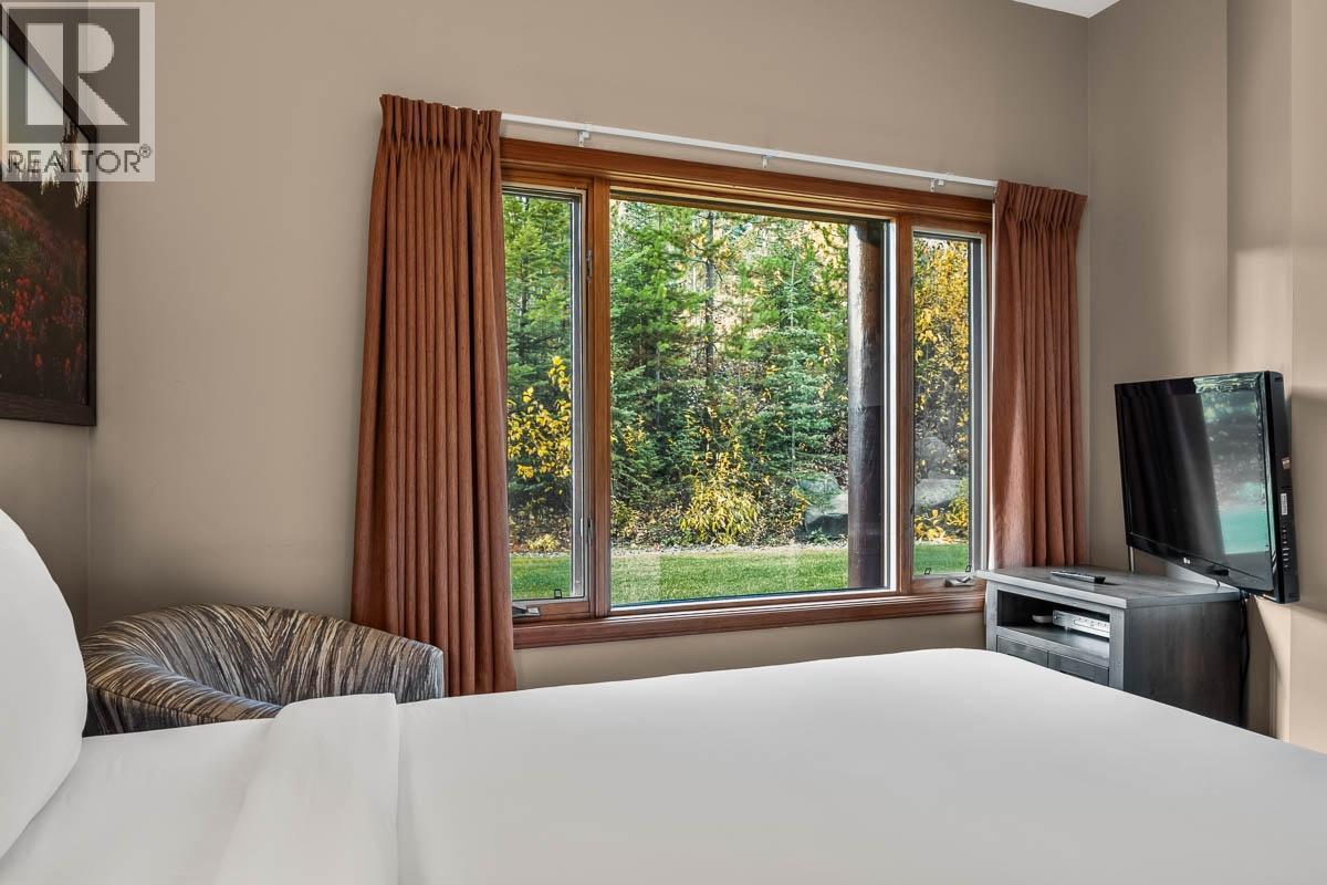 125/127 3220 VILLAGE Way, Sun Peaks