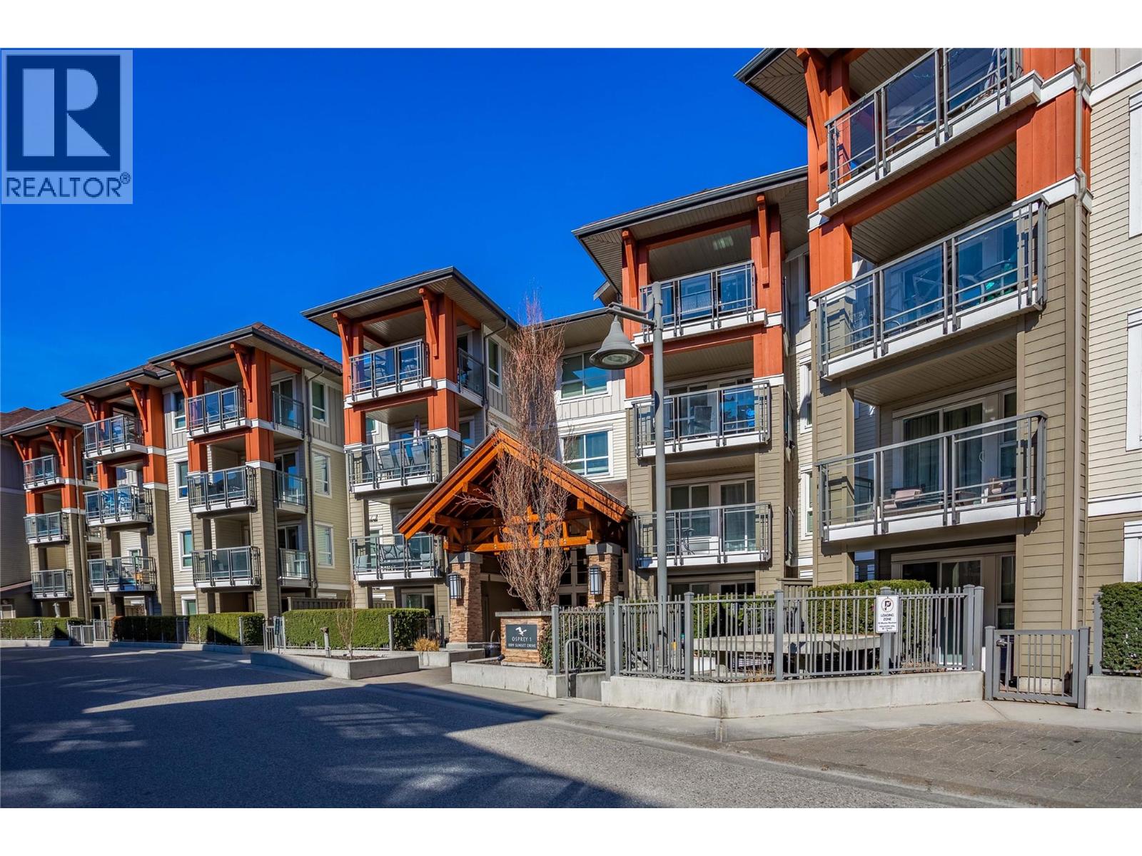 #230-1099 Sunset Drive, Kelowna