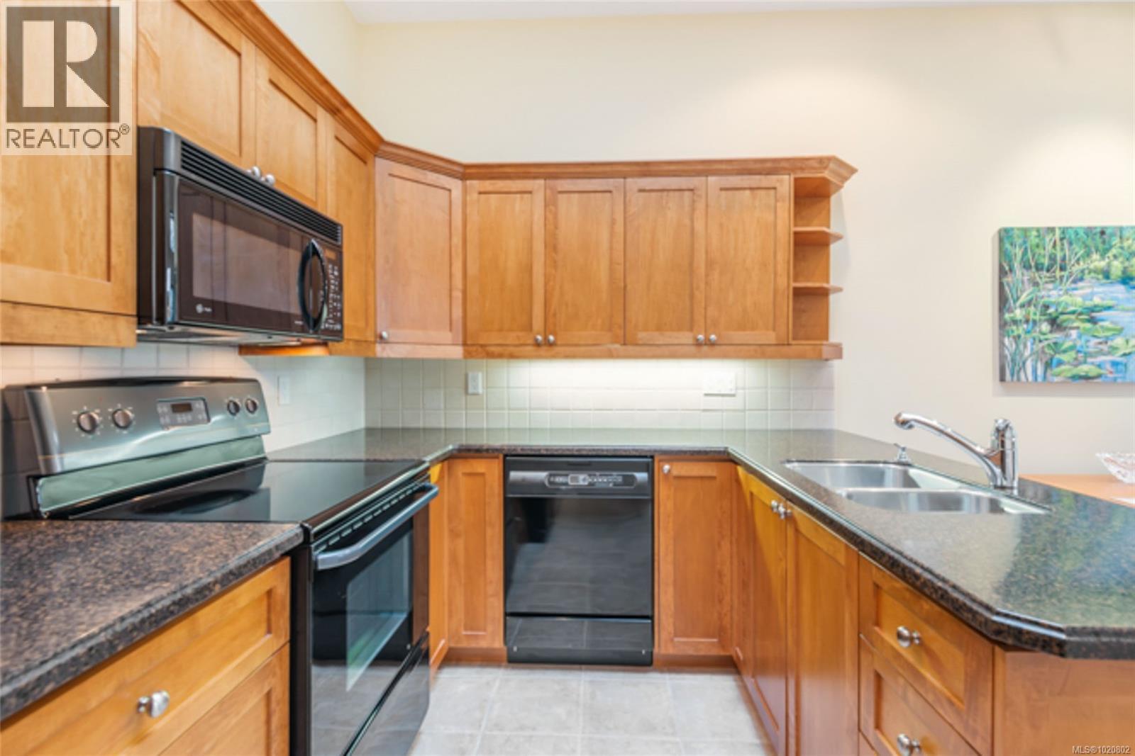 910 Lakes Blvd, French Creek