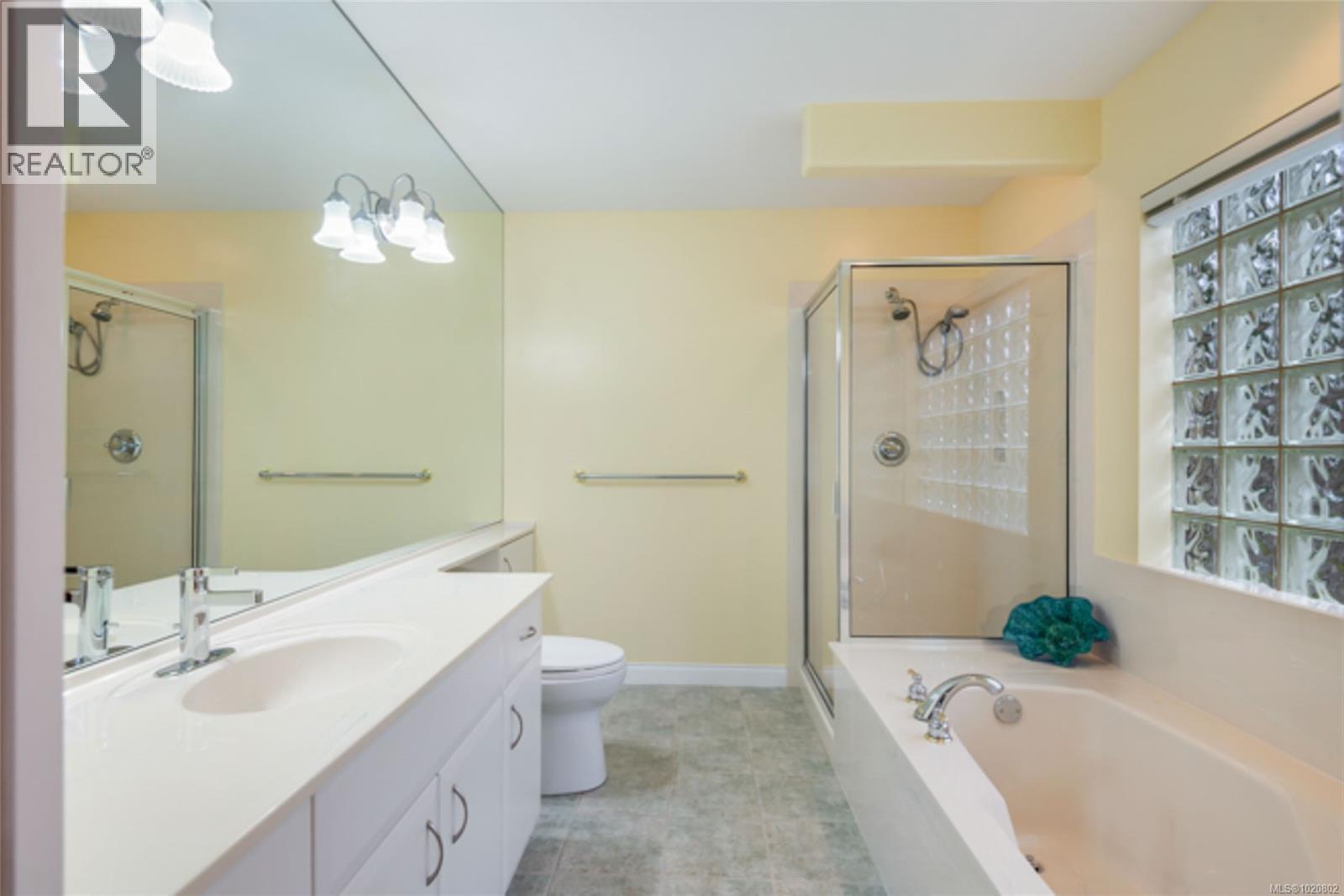 910 Lakes Blvd, French Creek