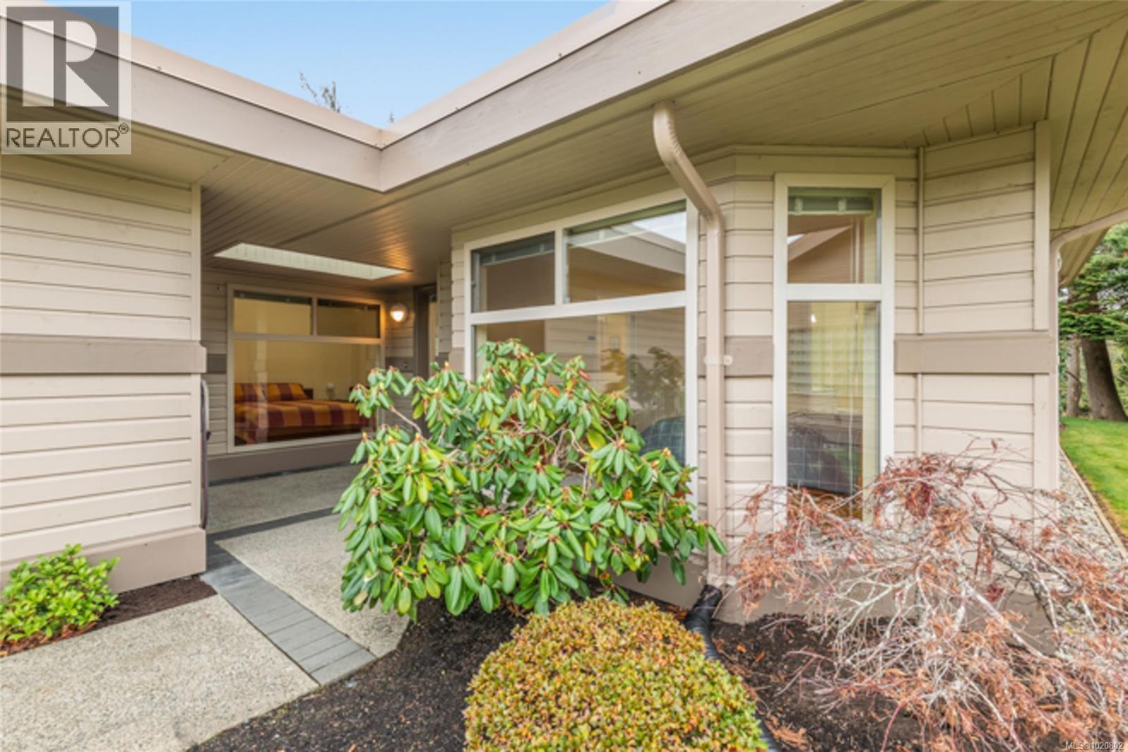 910 Lakes Blvd, French Creek