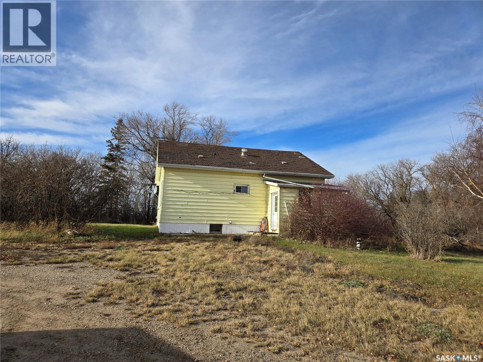 Yellow House Acreage - Photo 2 of 22, Wawken Rm No. 93, Saskatchewan