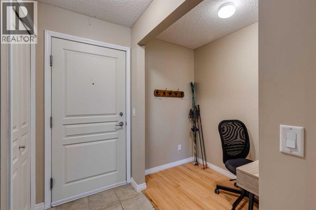 Single Family House for Sale in   Richard Place SW Lincoln Park Calgary 