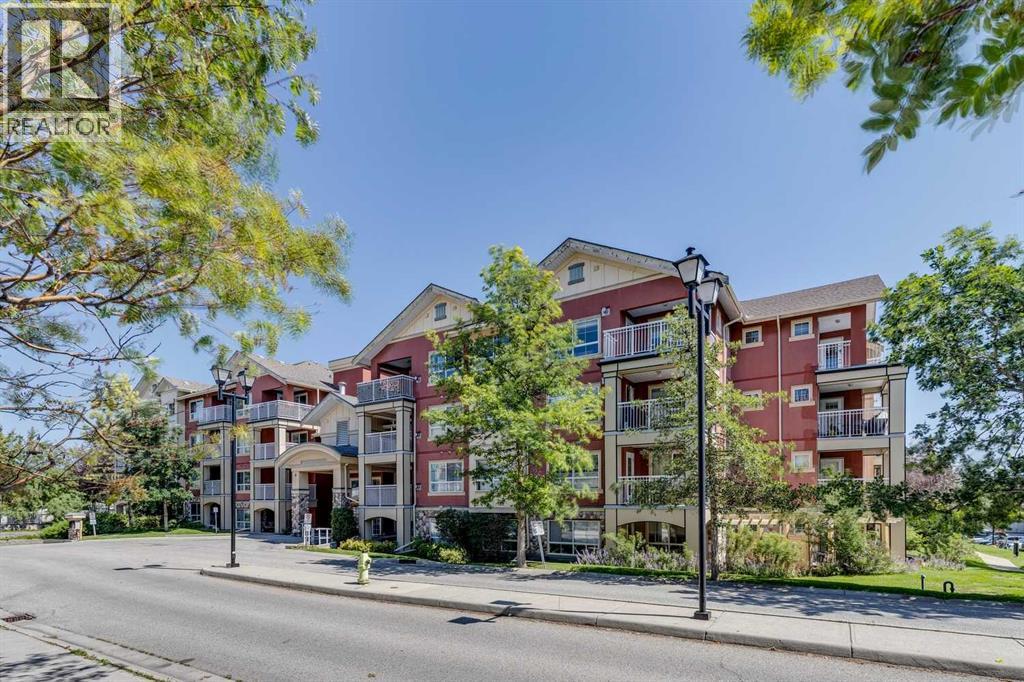 Single Family House for Sale in   Richard Place SW Lincoln Park Calgary 