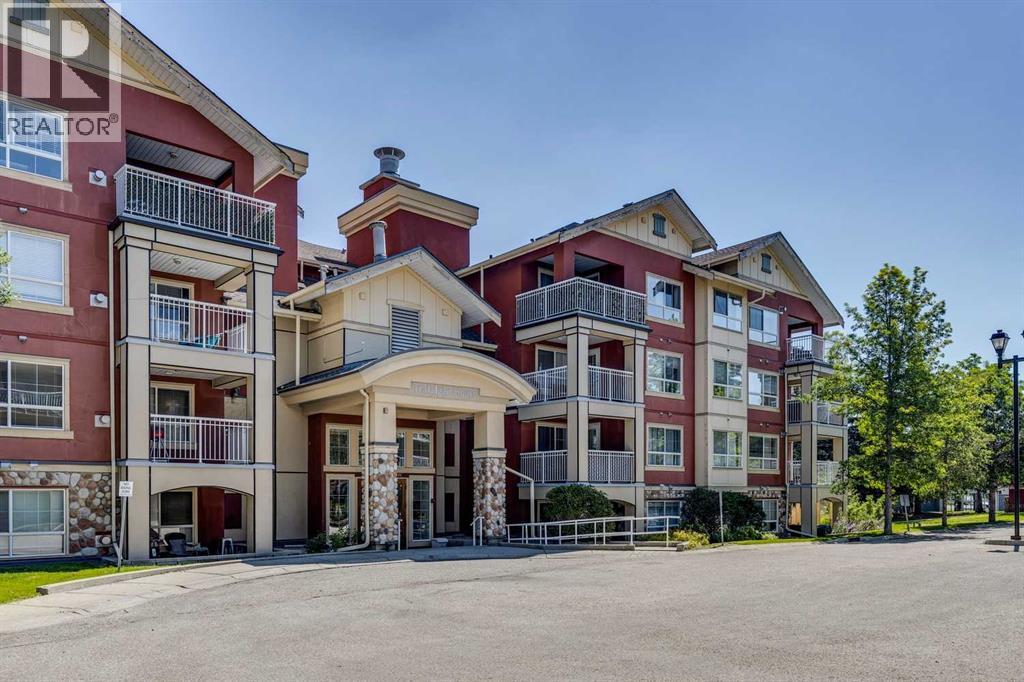 Single Family House for Sale in   Richard Place SW Lincoln Park Calgary 