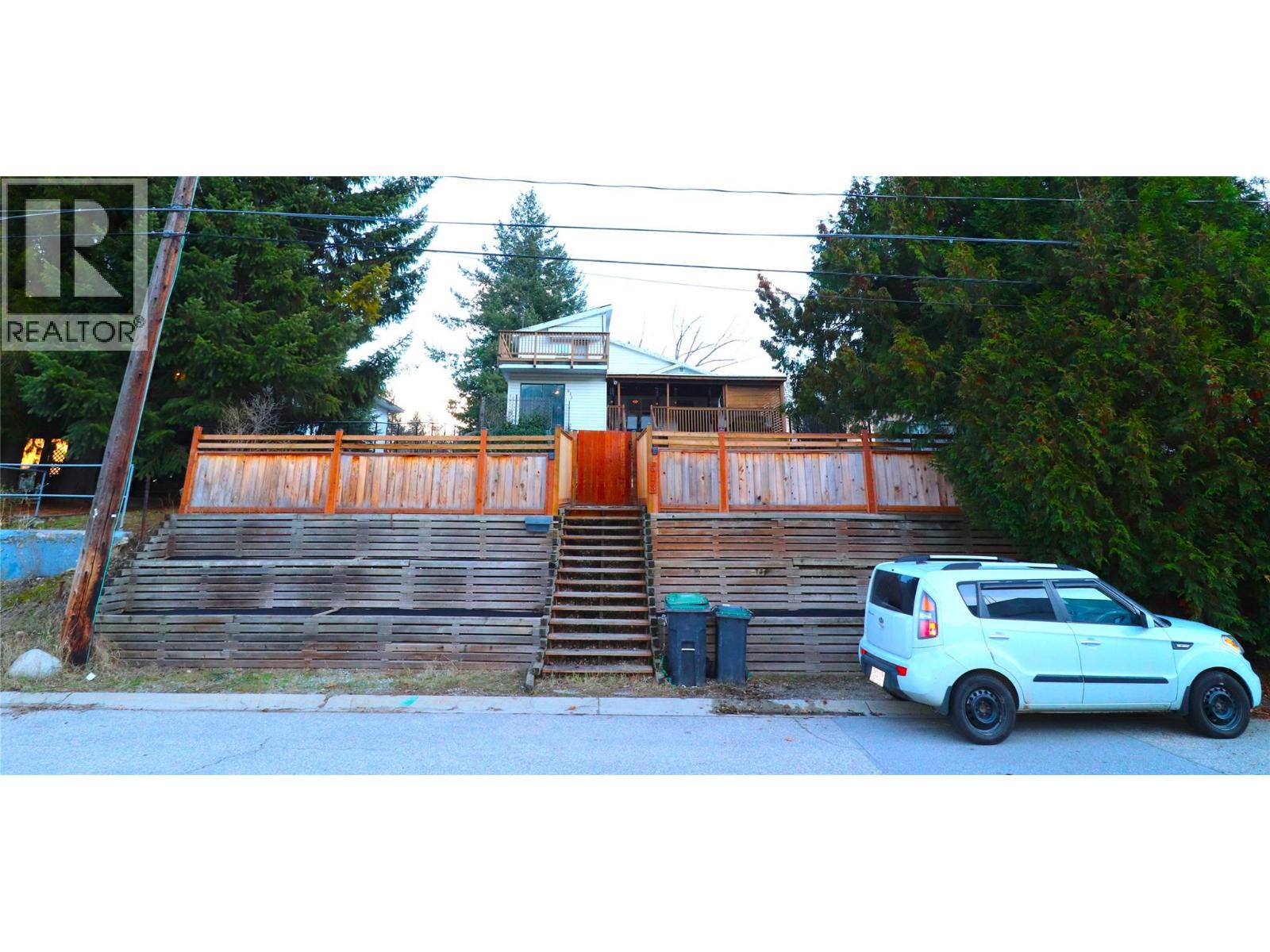613 11th Avenue, Castlegar