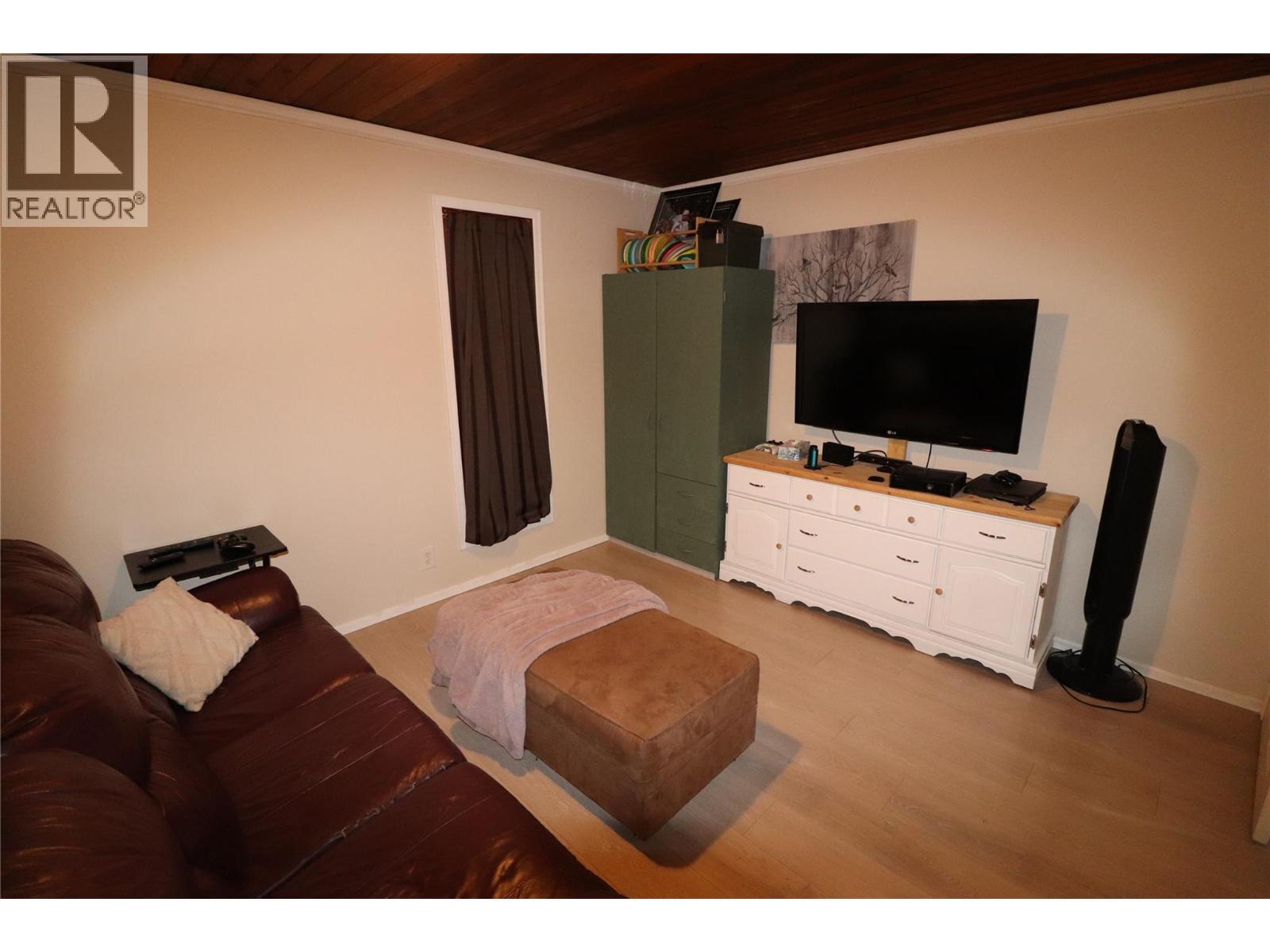 613 11th Avenue, Castlegar