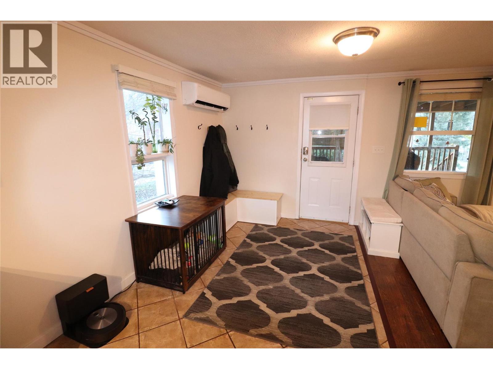 613 11th Avenue, Castlegar