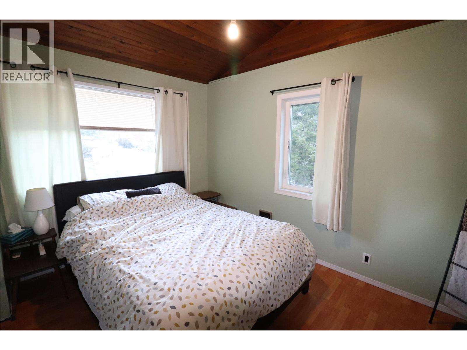 613 11th Avenue, Castlegar