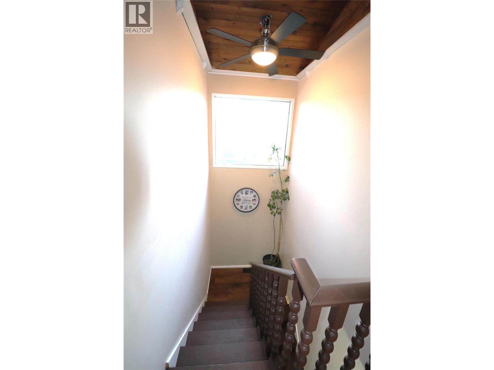 613 11th Avenue, Castlegar