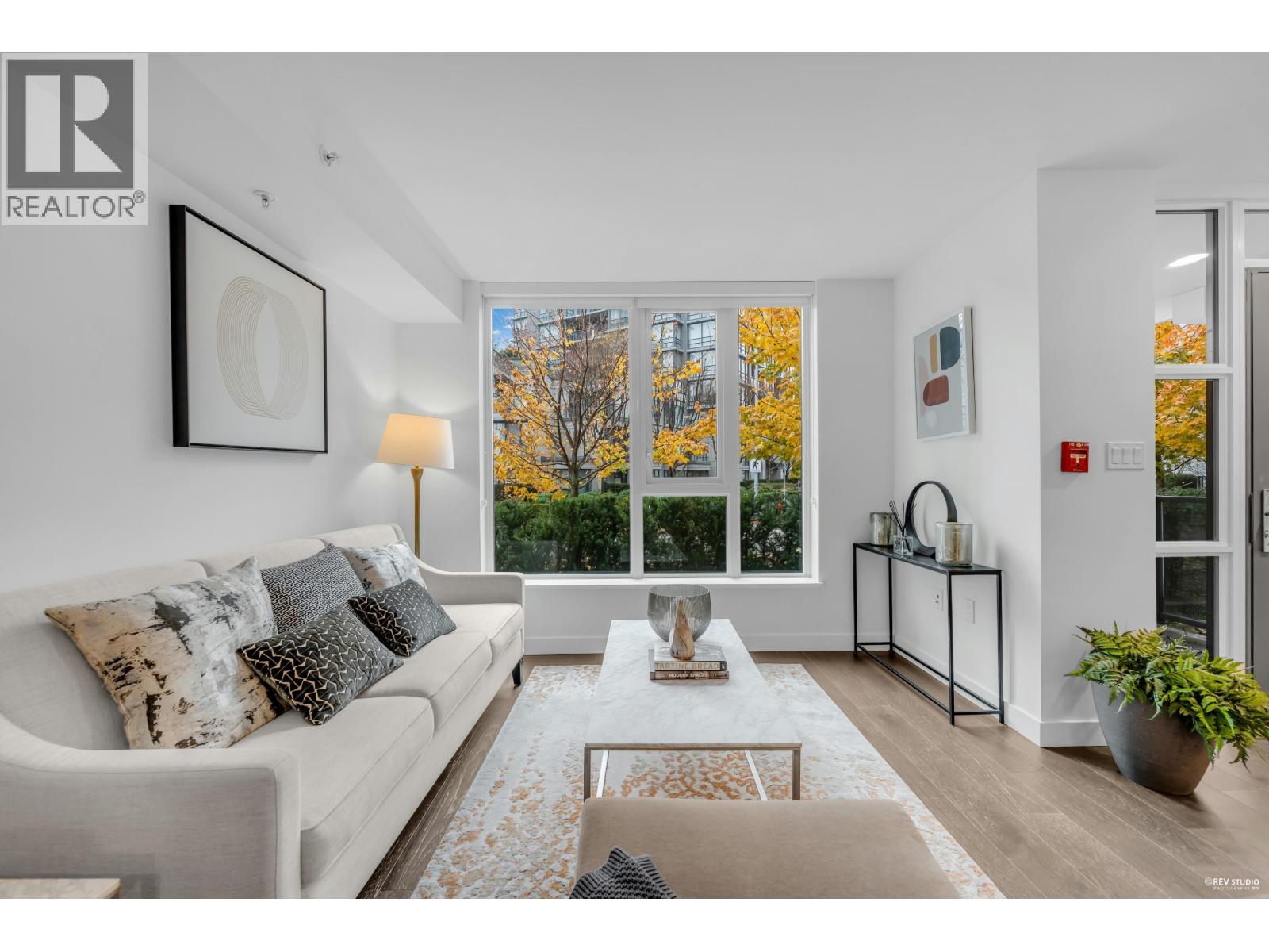 TH1 3280 CORVETTE WAY, Richmond