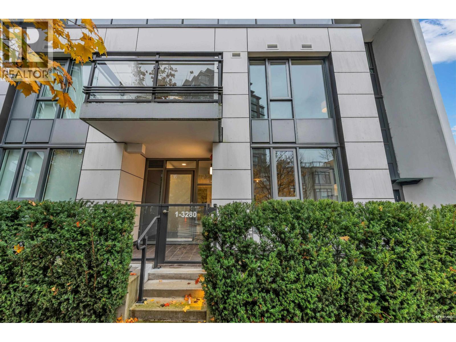 TH1 3280 CORVETTE WAY, Richmond